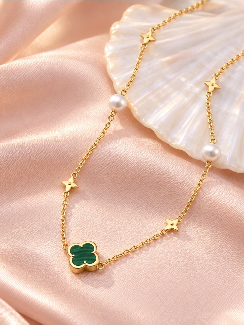 Green Clover Pearl  Necklace Sterling Silver 925
